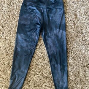 Beyond yoga spacedye high waist midi legging size M
